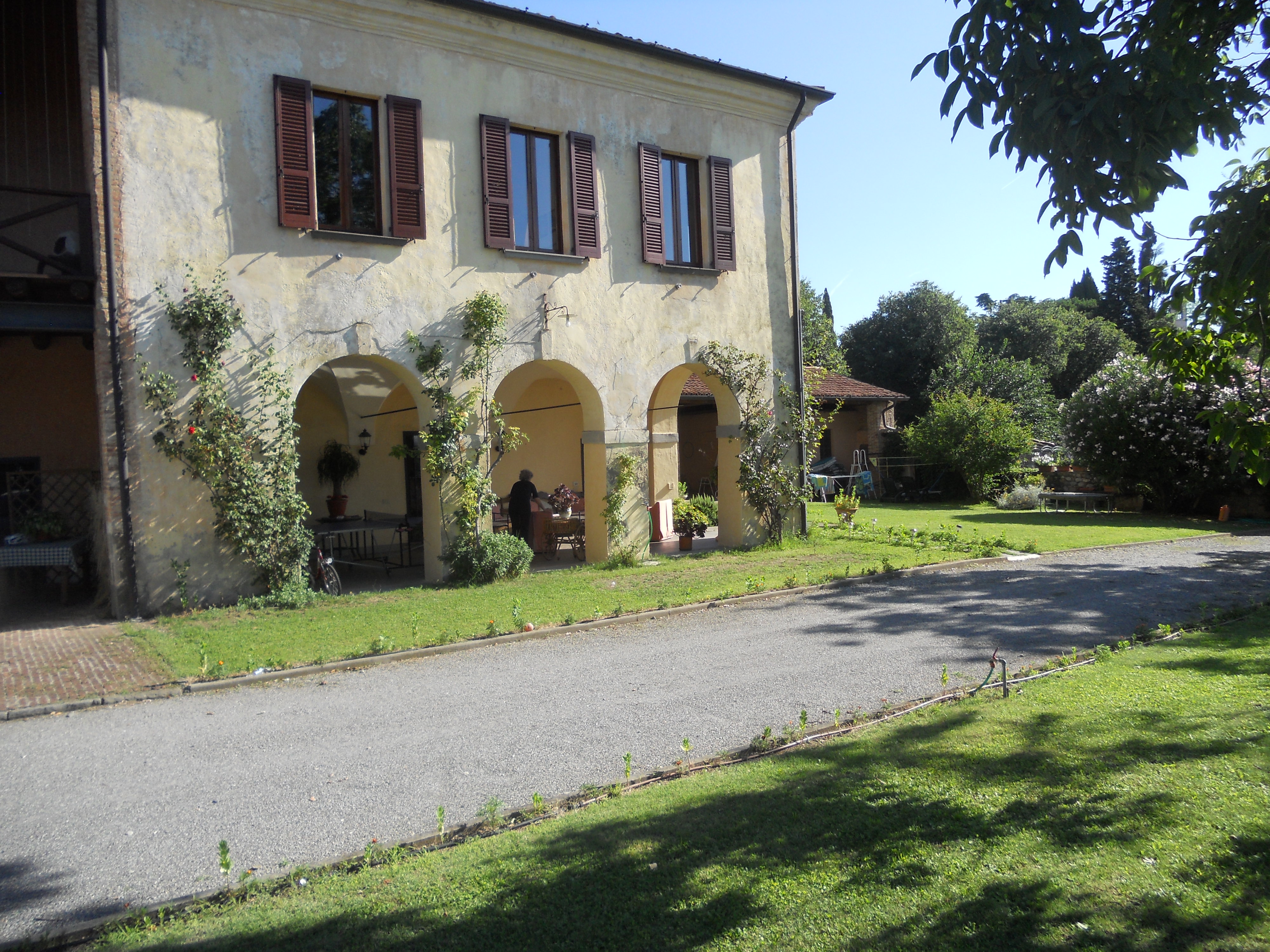 veduta laterale di casa